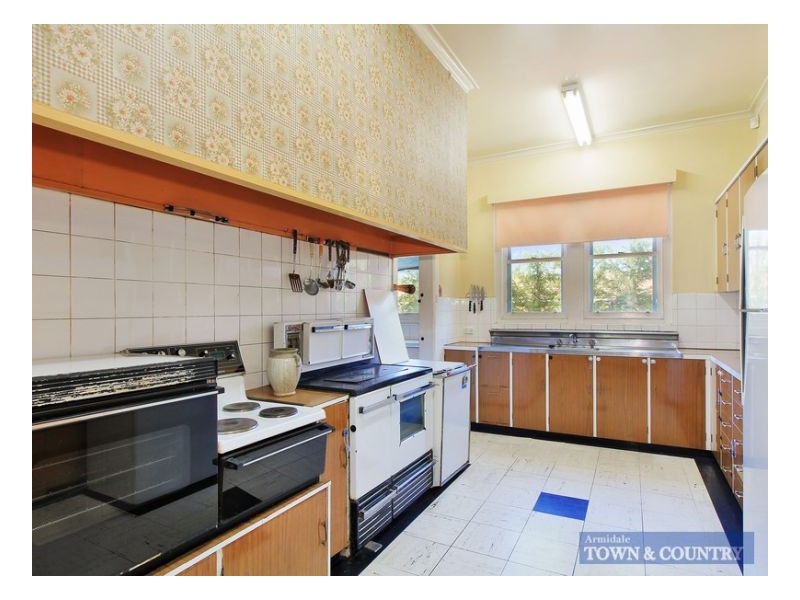 115 Barney Street, Armidale NSW 2350