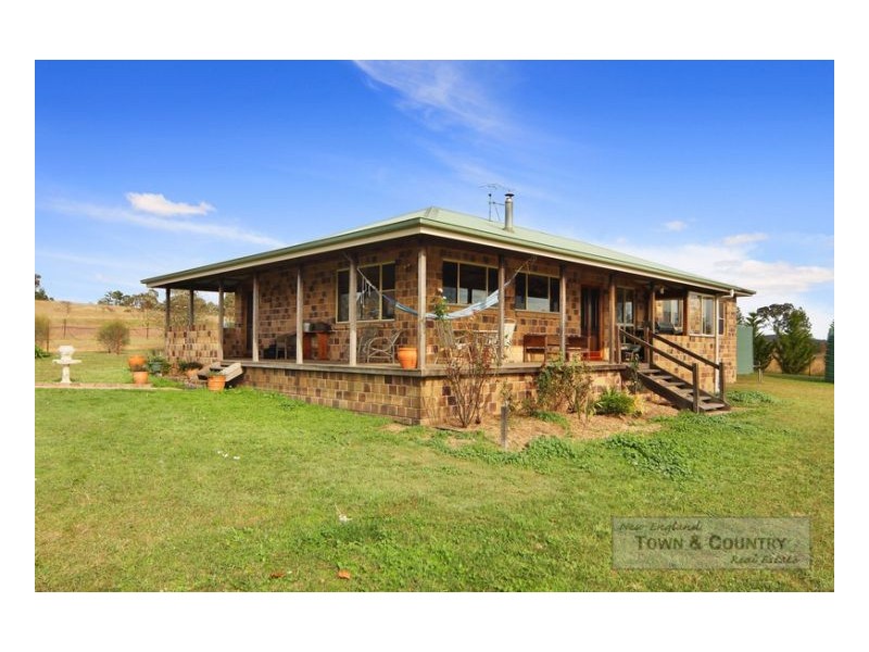 90 Milne Road, Armidale NSW 2350