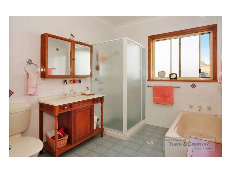 90 Milne Road, Armidale NSW 2350