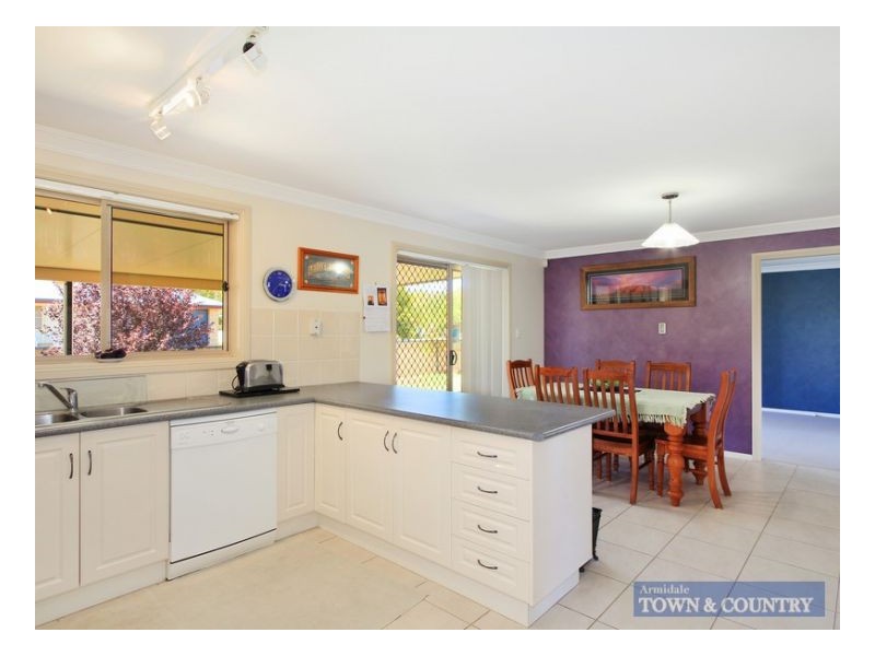 21 Aldred Avenue, Armidale NSW 2350