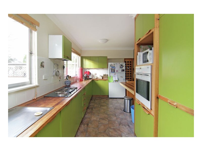 21 Duval Street, Armidale NSW 2350