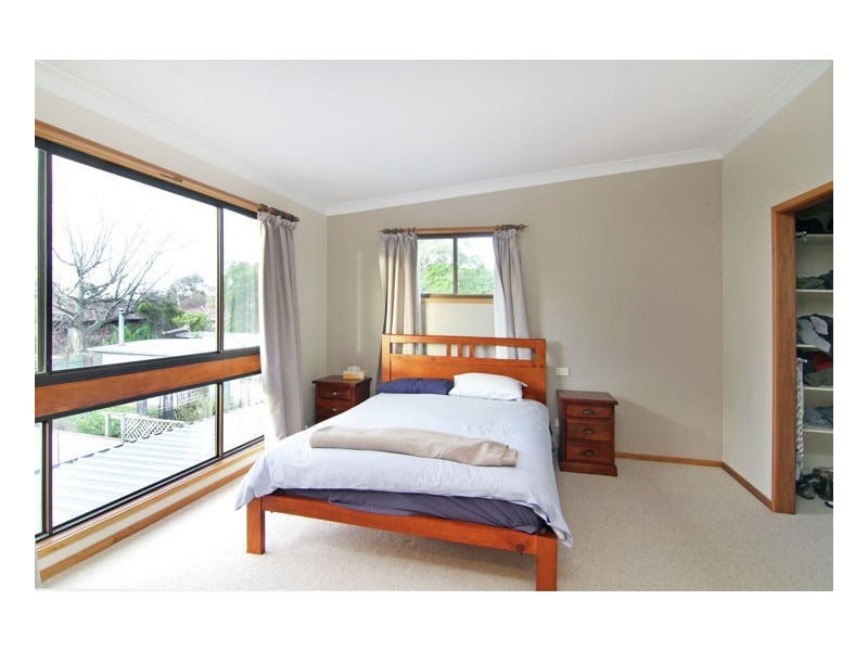 21 Duval Street, Armidale NSW 2350