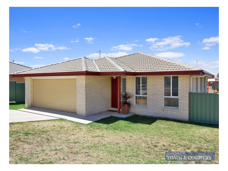 6 Netherton Park Avenue, Armidale NSW 2350