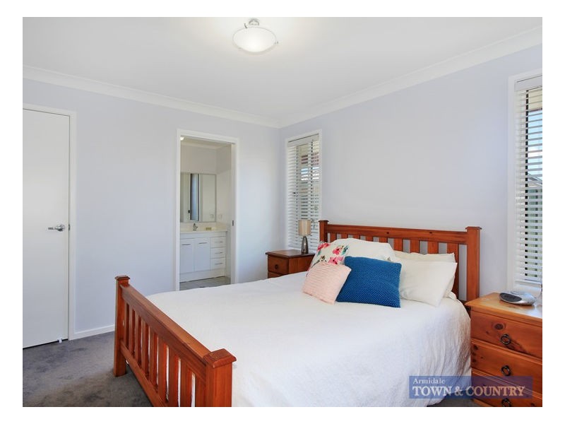 6 Netherton Park Avenue, Armidale NSW 2350