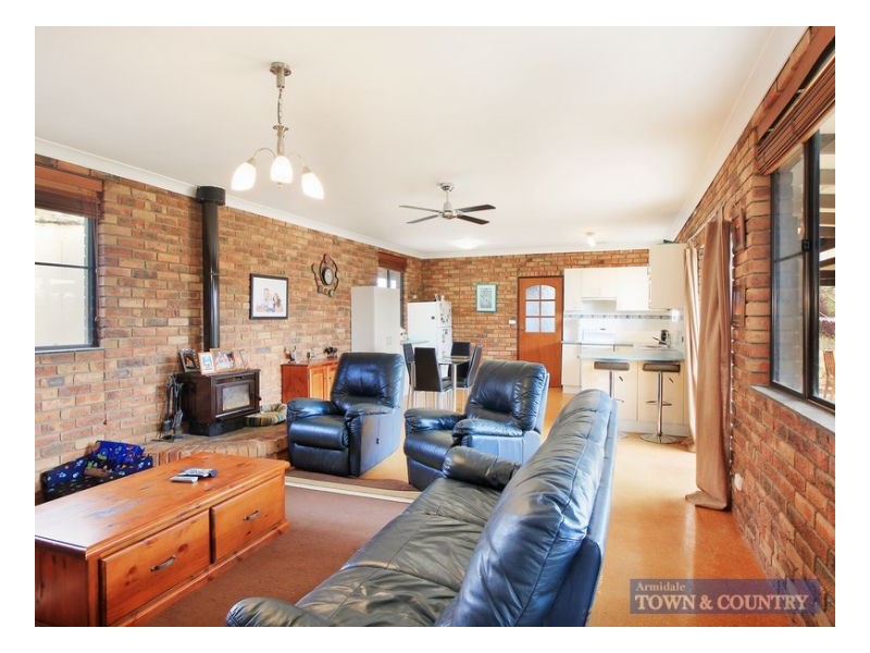28 Budumba Road, Armidale NSW 2350