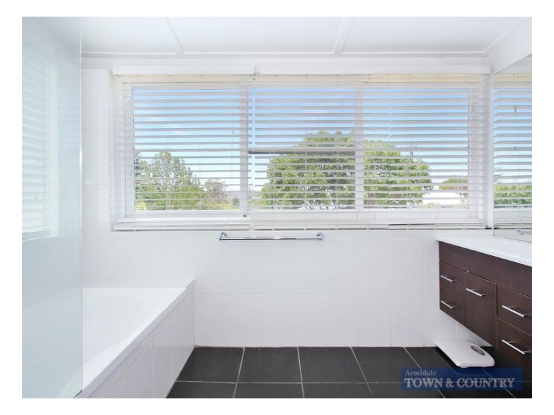 32 Dangar Street, Armidale NSW 2350