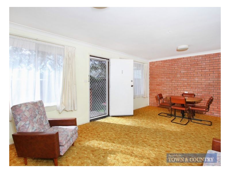 2/20 Drummond Avenue, Armidale NSW 2350