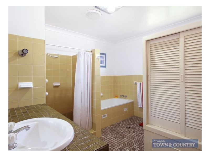 1 Tamar Place, Armidale NSW 2350