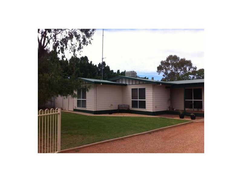 4 Lappkalle Street, Lightning Ridge NSW 2834