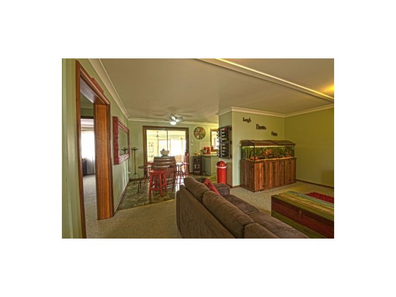19 Fantasia Street, Lightning Ridge NSW 2834
