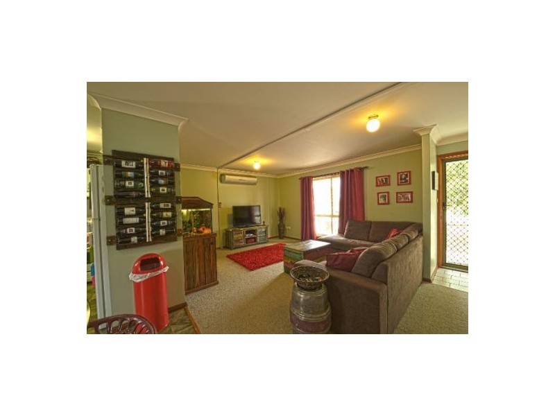 19 Fantasia Street, Lightning Ridge NSW 2834