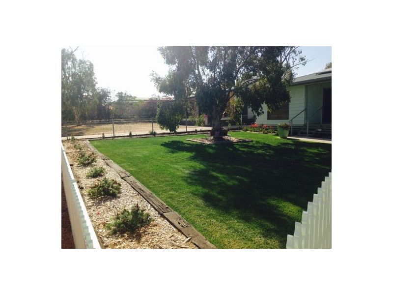 19 Fantasia Street, Lightning Ridge NSW 2834