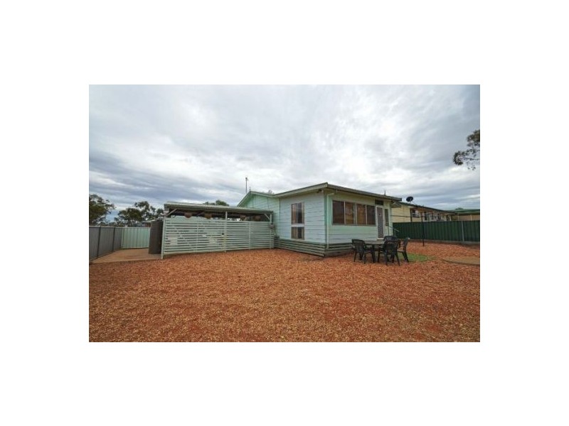 19 Fantasia Street, Lightning Ridge NSW 2834