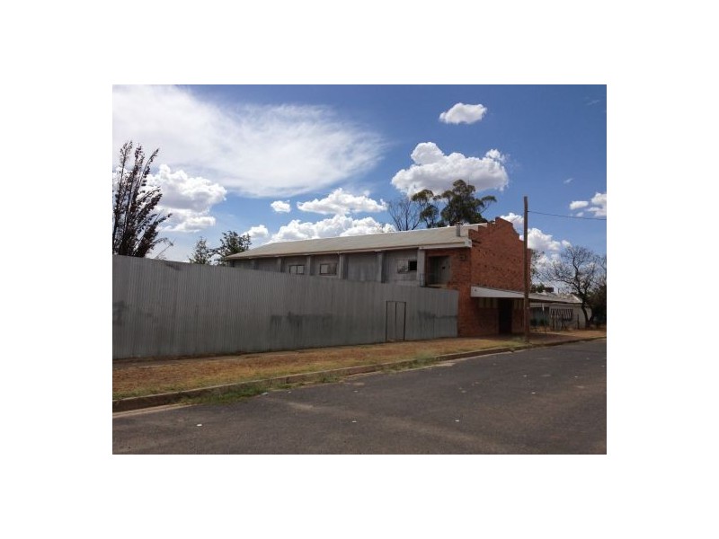 31 Wilson Street, Collarenebri NSW 2833