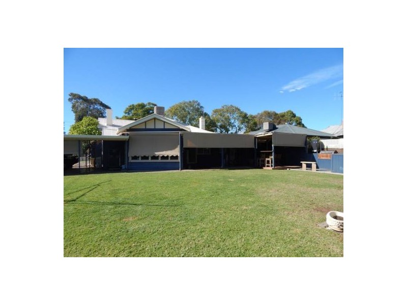 24 Pitt Street, Walgett NSW 2832