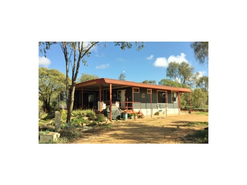 “Bagala” WLL 16180 and 16181, Lightning Ridge NSW 2834