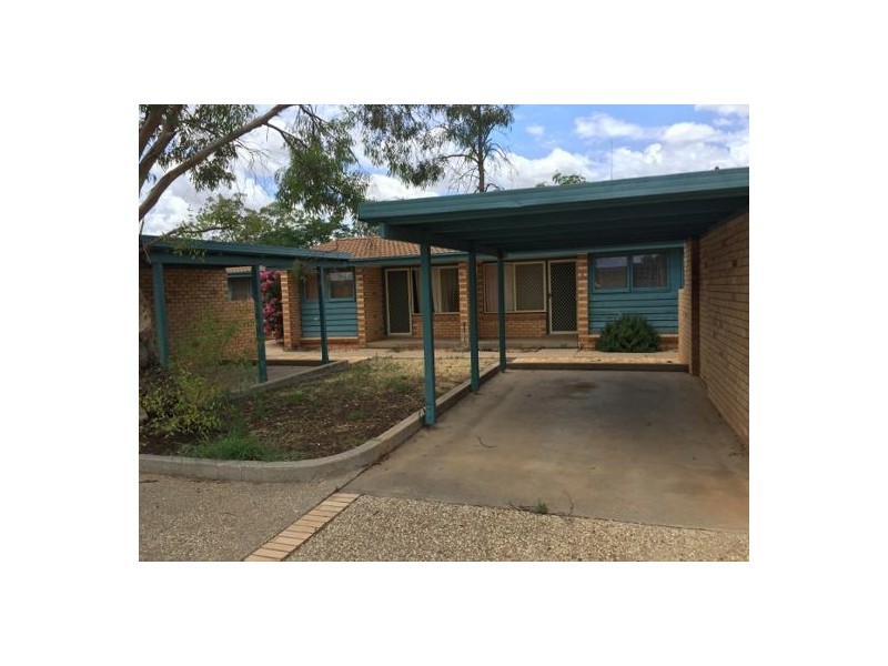 2 Matrix Street, Lightning Ridge NSW 2834