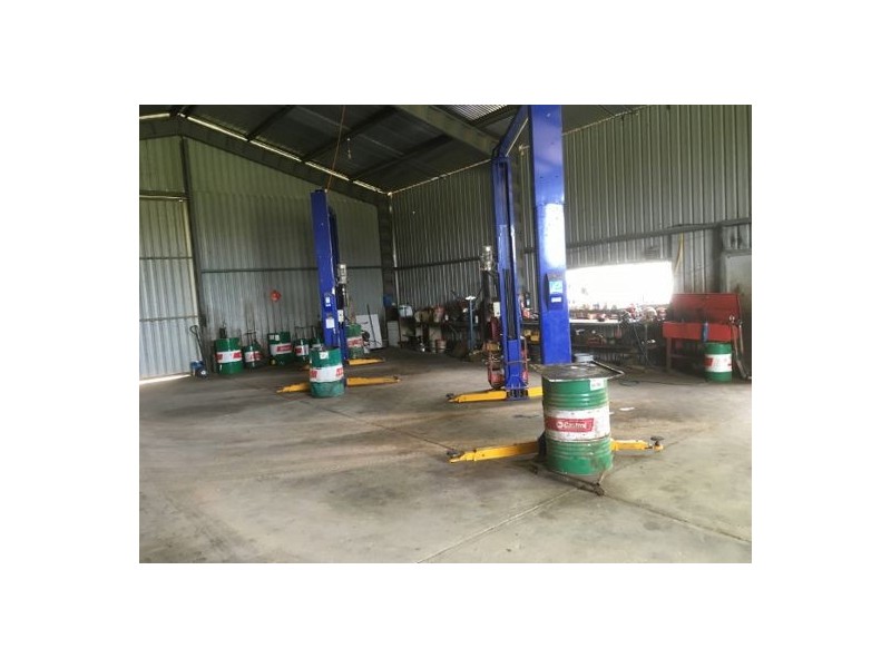 . Countrywide Tyres & Batteries, Lightning Ridge NSW 2834