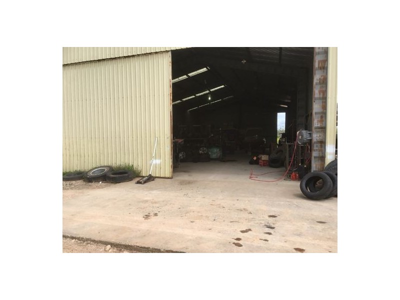 . Countrywide Tyres & Batteries, Lightning Ridge NSW 2834