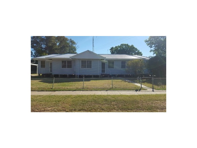 Unit 1,2 & 3 32 Euroka Street, Walgett NSW 2832