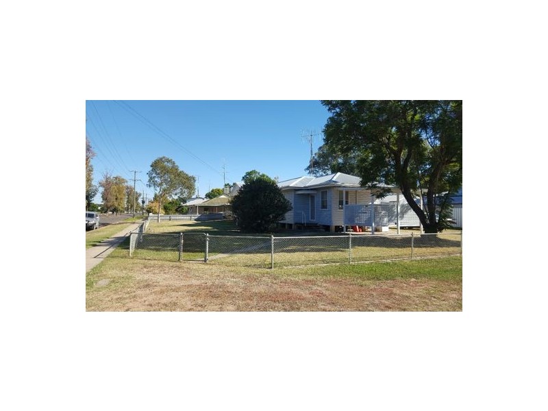 Unit 1,2 & 3 32 Euroka Street, Walgett NSW 2832
