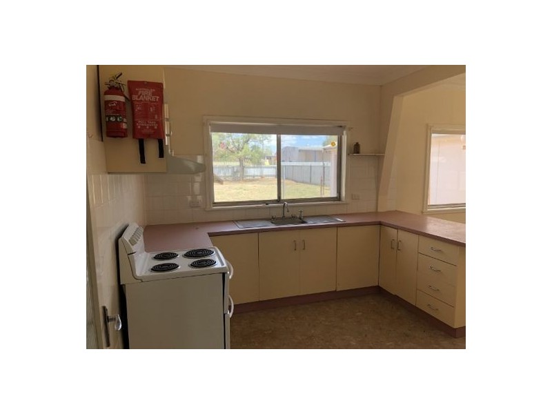 18 Kaolin Street, Lightning Ridge NSW 2834