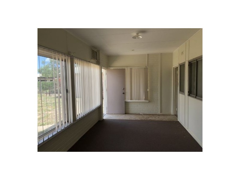 18 Kaolin Street, Lightning Ridge NSW 2834