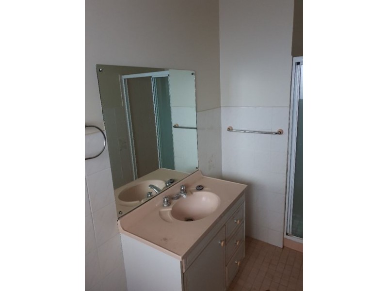 22 Vaughan Place, Walgett NSW 2832