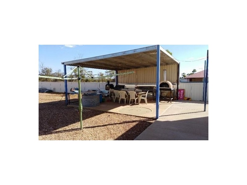37 Fantasia Street, Lightning Ridge NSW 2834
