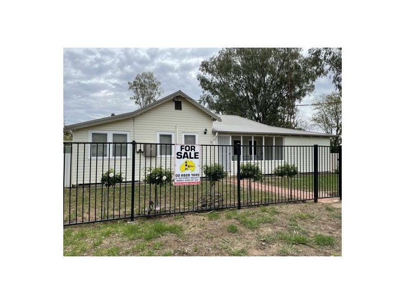 12 Namoi Street, Walgett NSW 2832