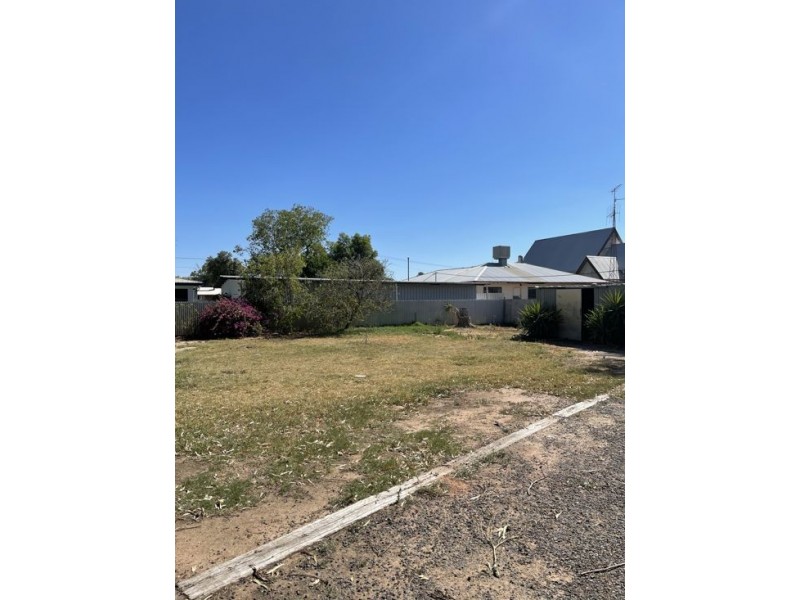12 Namoi Street, Walgett NSW 2832