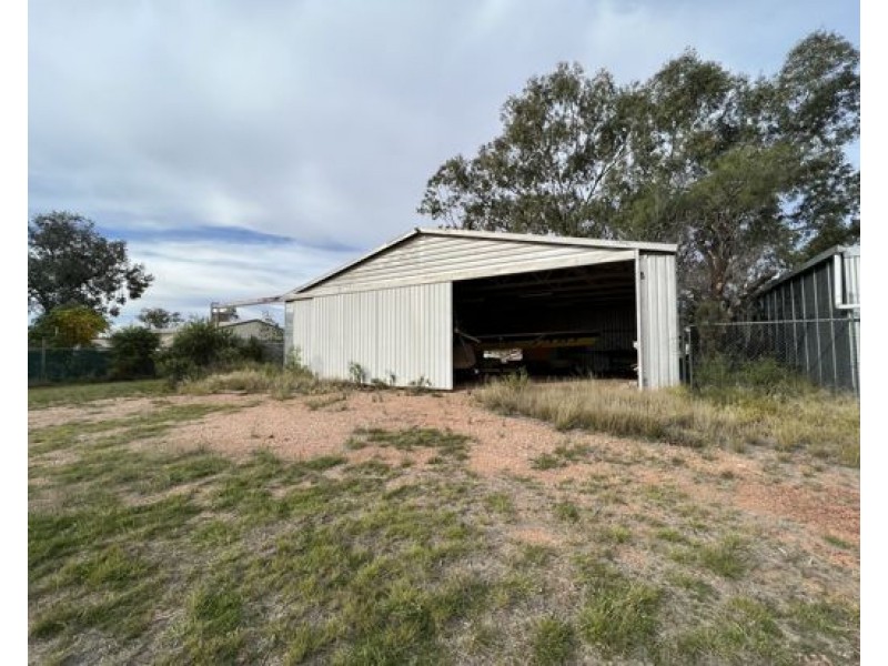 Hangar 3 Fred Reece Way, Lightning Ridge NSW 2834