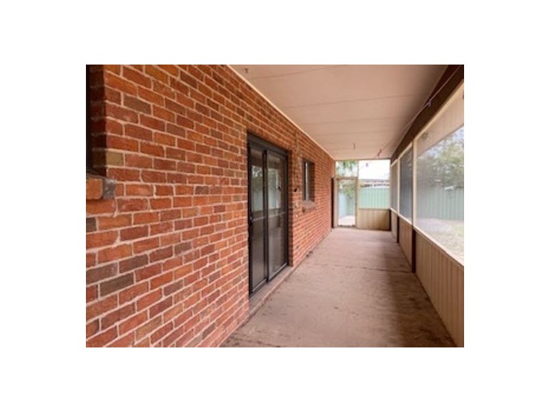 3 Red Robin Street, Lightning Ridge NSW 2834
