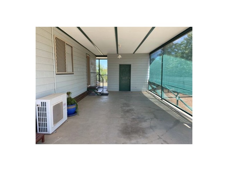 27 Cardinal Road, Lightning Ridge NSW 2834