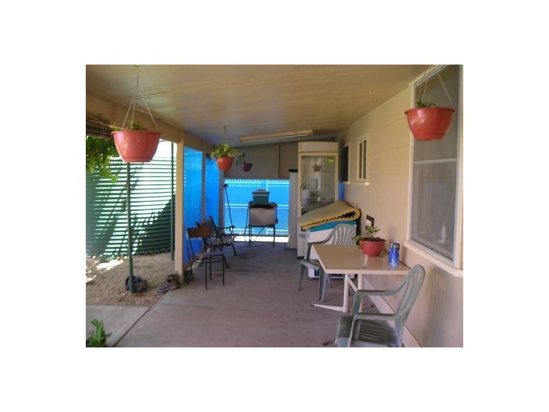 11 Earl Street, Collarenebri NSW 2833