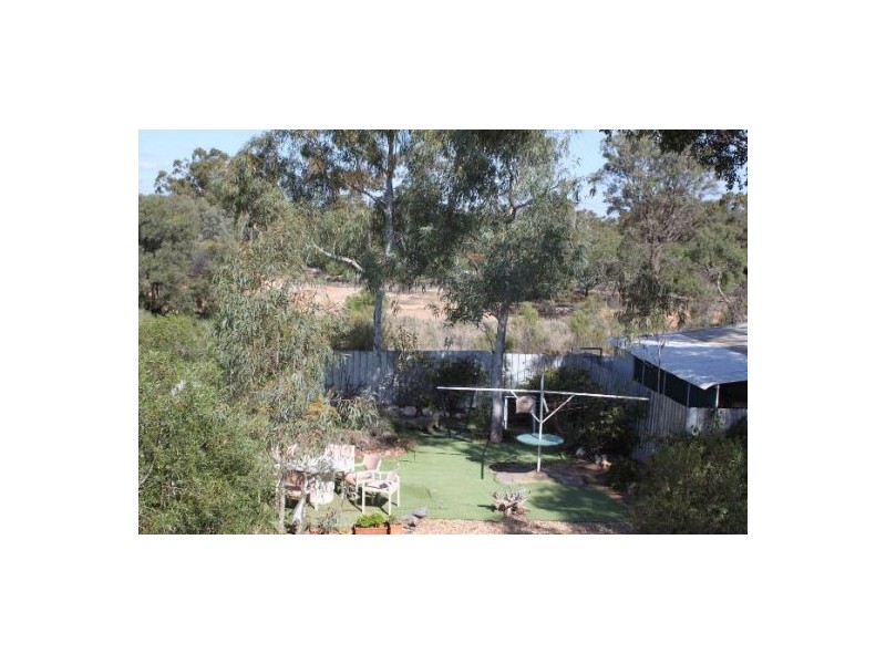 60 Butterfly Avenue, Lightning Ridge NSW 2834