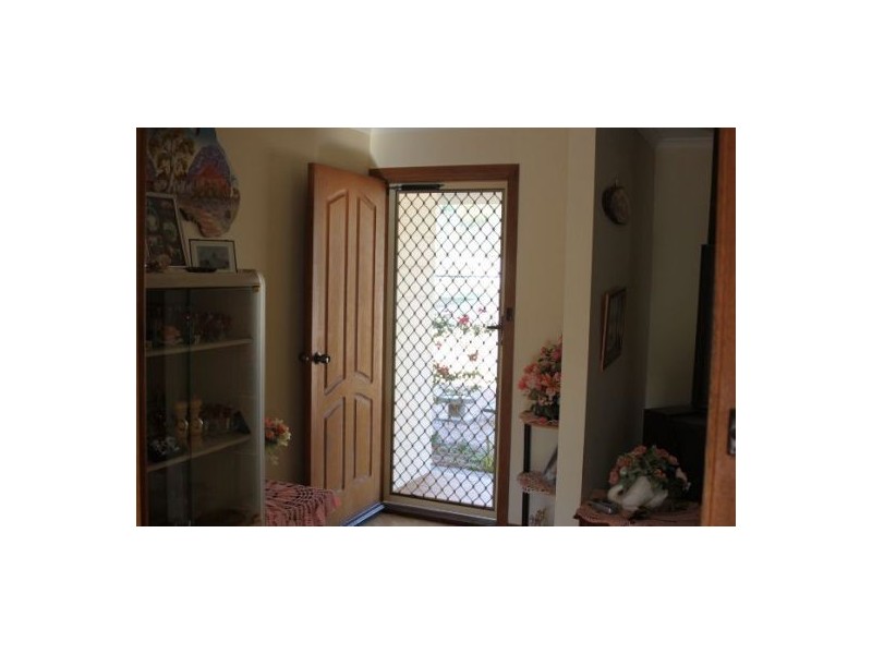 27 Nettleton Drive, Lightning Ridge NSW 2834