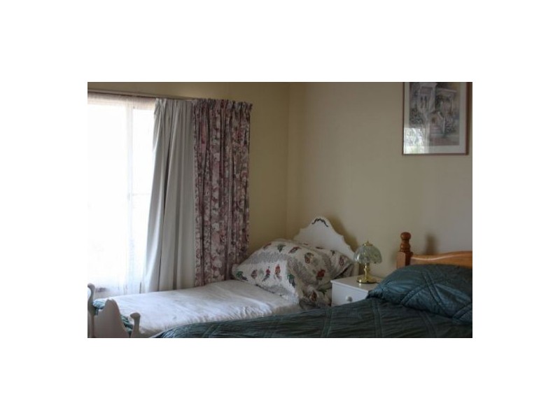 27 Nettleton Drive, Lightning Ridge NSW 2834