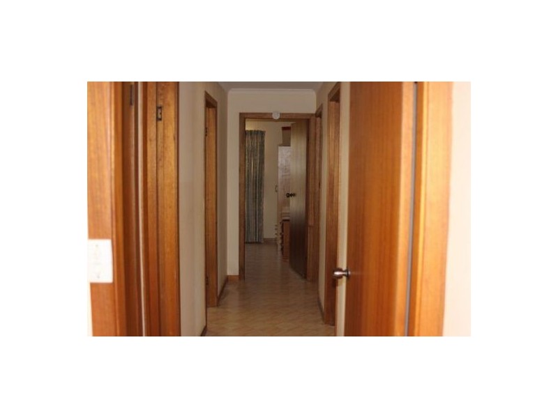 27 Nettleton Drive, Lightning Ridge NSW 2834