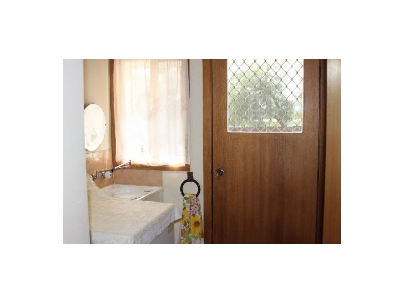 27 Nettleton Drive, Lightning Ridge NSW 2834