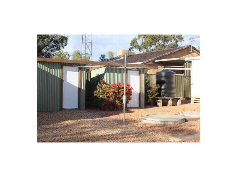 27 Nettleton Drive, Lightning Ridge NSW 2834