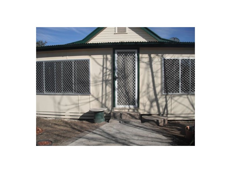 10 Peel Street, Walgett NSW 2832