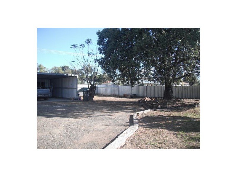 10 Peel Street, Walgett NSW 2832