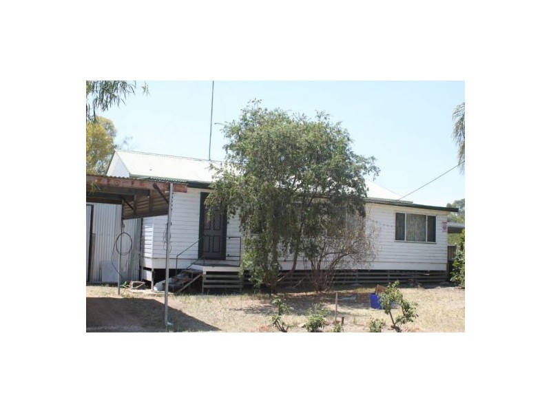6 Wee Waa Street, Walgett NSW 2832