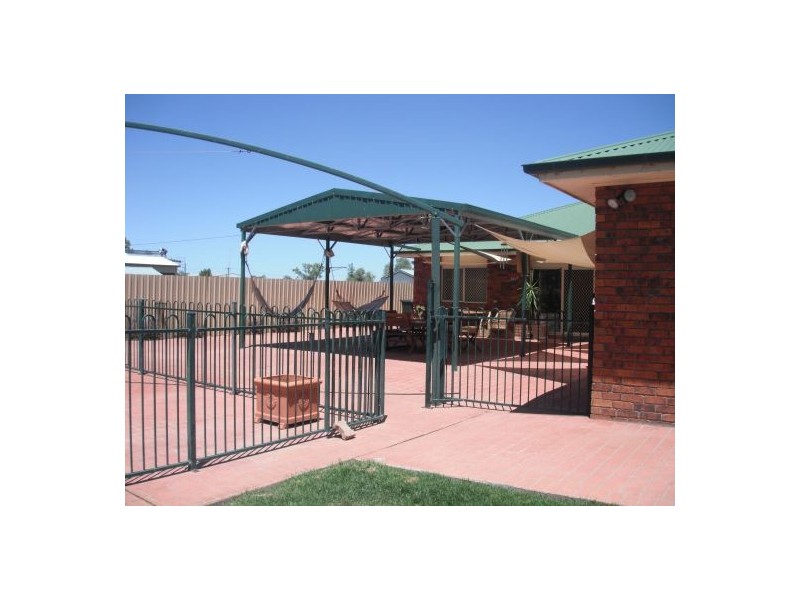 77 Dewhurst Street, Walgett NSW 2832
