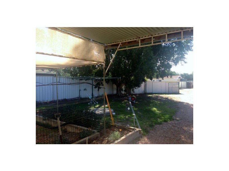 52 Butterfly Avenue, Lightning Ridge NSW 2834