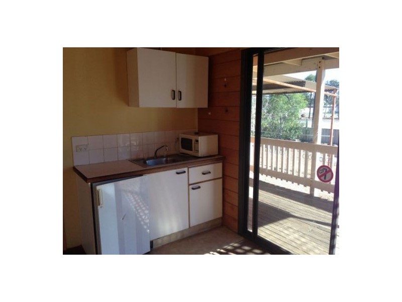 6 Potch Street, Lightning Ridge NSW 2834