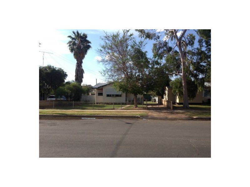 60 Dewhurst Street, Walgett NSW 2832