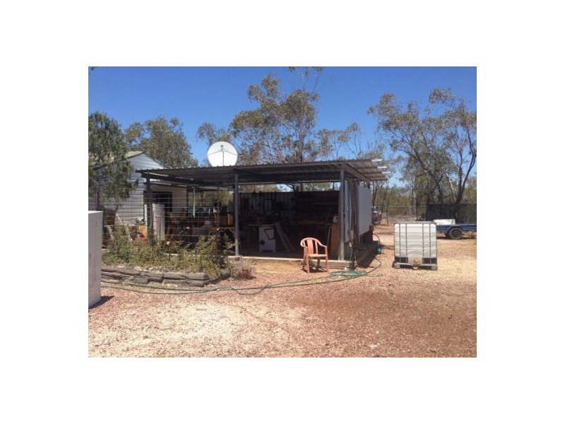 New Chum, Lightning Ridge NSW 2834
