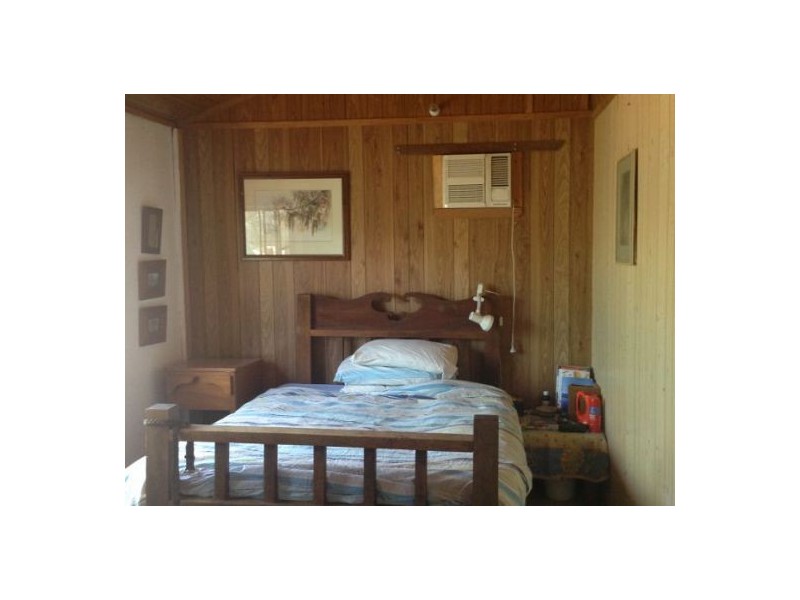 New Chum, Lightning Ridge NSW 2834